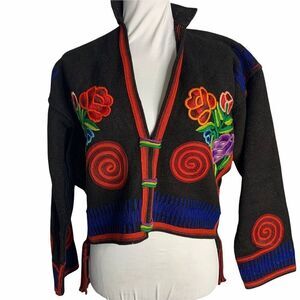 Vintage Peruvian Hand Embroidered Wool Jacket S Black Floral Traditional Fringe